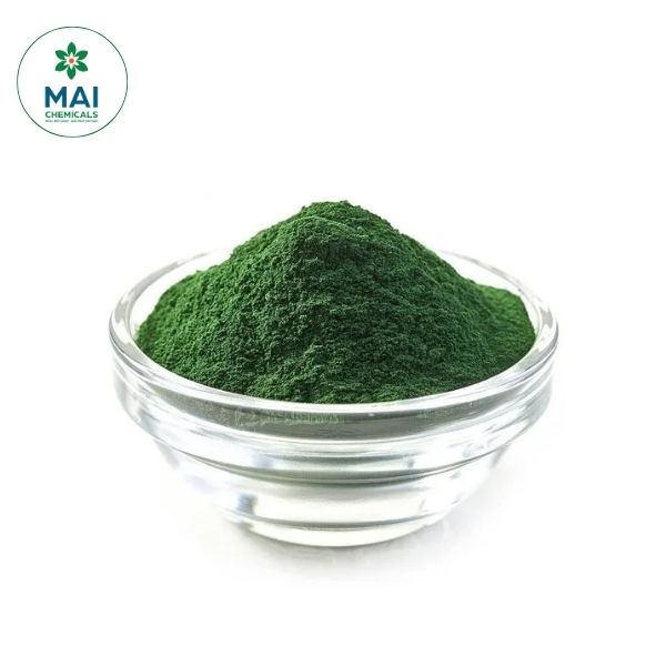 Phân bón lá Rong Biển Xanh chứa hoạt chất sinh học tự nhiên, giúp kích thích sinh trưởng, phát triển rễ mạnh và giảm sốc cho cây trồng hiệu quả.